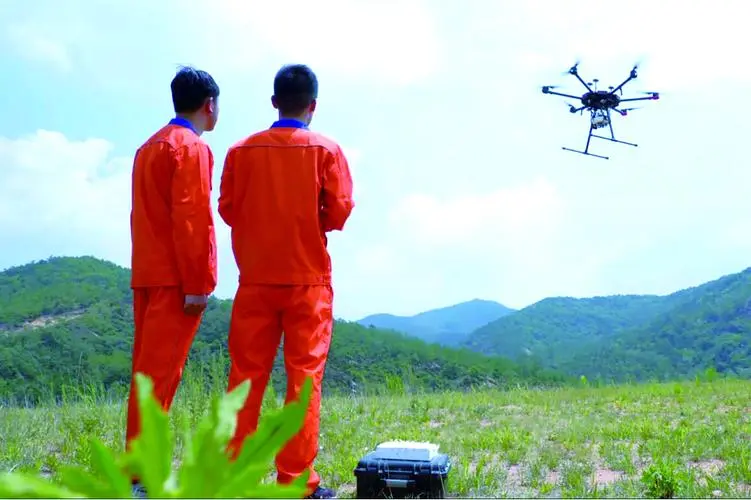 鸡冠无人机倾斜摄影巡检拍摄